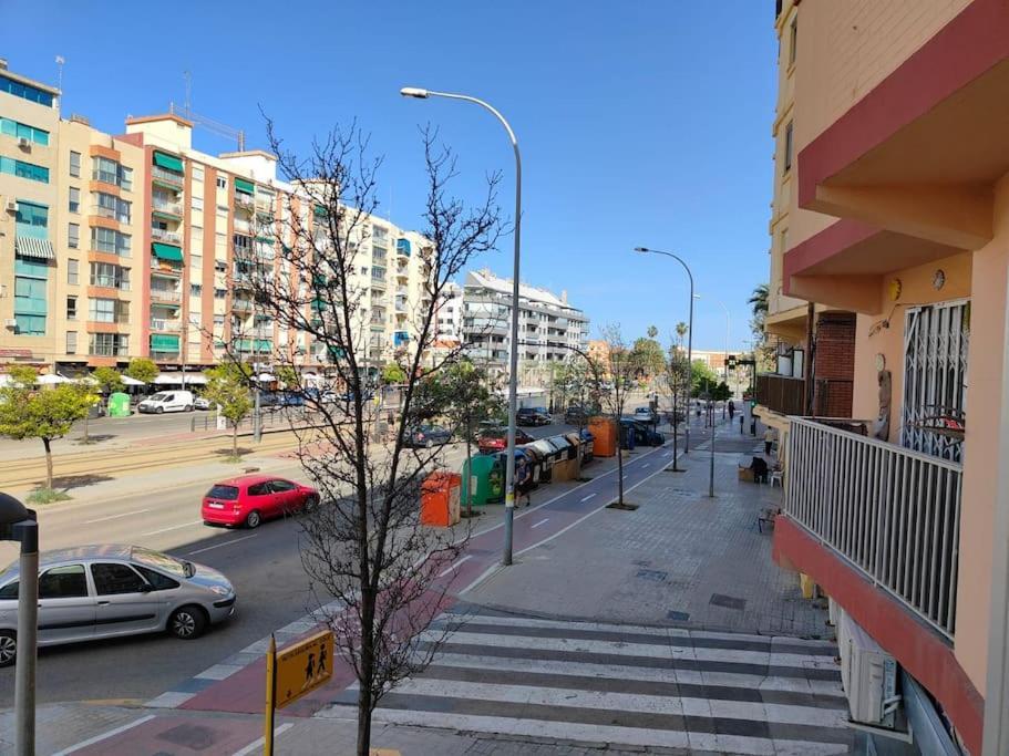 Piso Cerca Universidades Y Playa 瓦伦西亚 外观 照片